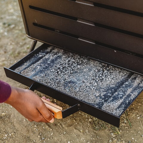 How to Dispose of Ashes From Your Fire Pit- TIKI Buyer's Guide