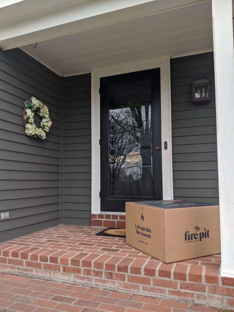 Smokeless Fire pit delivered to consumers front door